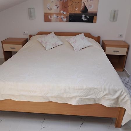 Studio Apartman Nega 2 Rovinj Exterior photo